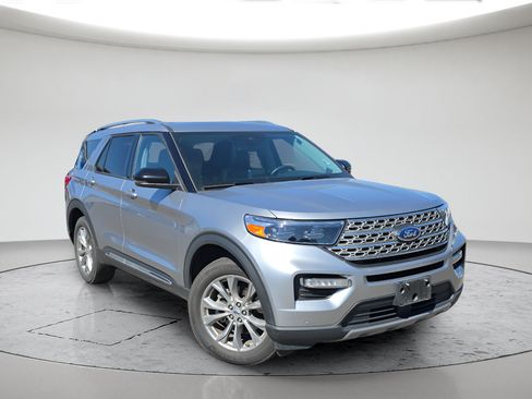 Used 2023 Ford Explorer Limited w/ Limited Technology Package AWD/4WD image 12