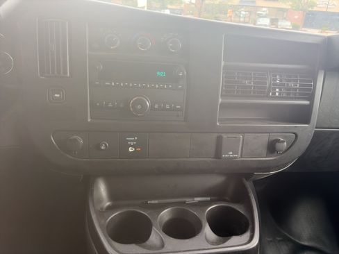 Used 2024 GMC Savana 2500 w/ Driver Convenience Package RWD image 16