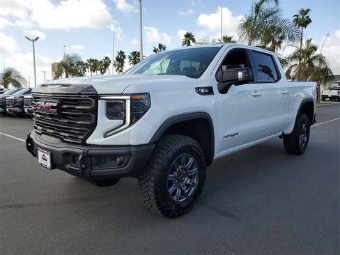 New 2026 GMC Sierra 1500 AT4X image 2