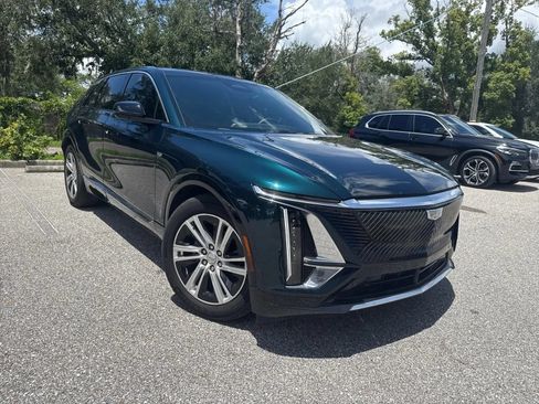 Used 2024 Cadillac Lyriq Tech RWD image 6