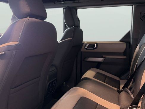 Certified 2022 Ford Bronco Wildtrak AWD/4WD image 18