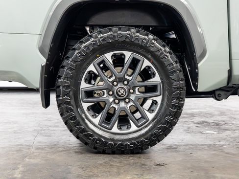 Used 2026 Toyota Tundra Limited AWD/4WD image 23
