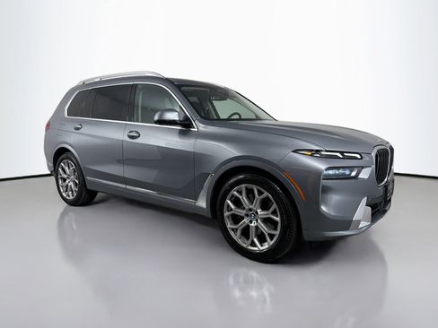 Certified 2023 BMW X7 xDrive40i w/ Premium Package image 4