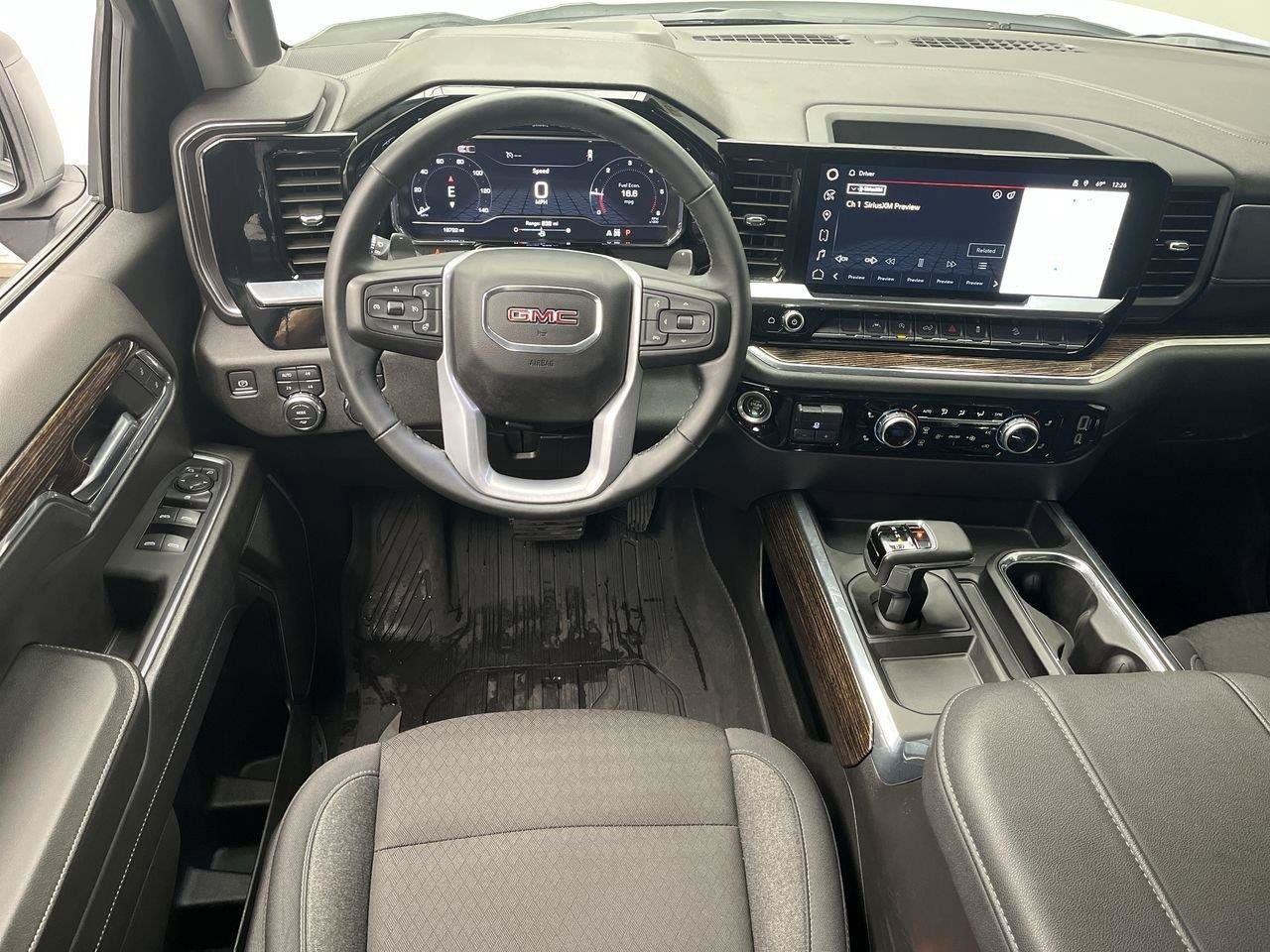 Certified 2024 GMC Sierra 1500 Elevation w/ LPO, Elevation Black Package AWD/4WD image 16