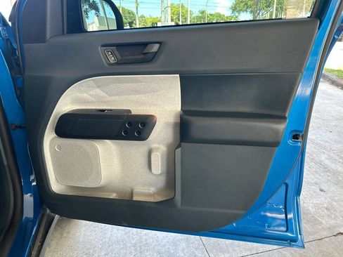 Used 2022 Ford Maverick XLT FWD image 25