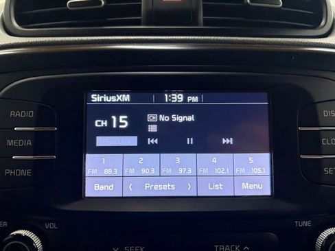 Used 2019 Kia Soul FWD image 30
