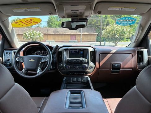 Used 2017 Chevrolet Silverado 1500 High Country w/ High Desert Package AWD/4WD image 16