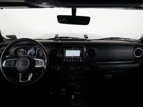 Used 2022 Jeep Gladiator Overland image 8