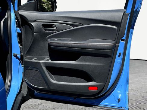 Used 2025 Honda Passport TrailSport image 28