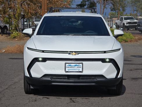 New 2026 Chevrolet Equinox EV LT image 10