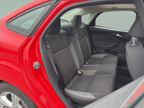 Used 2014 Ford Focus SE image 24