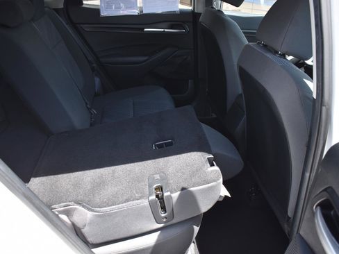 Used 2023 Kia Seltos LX AWD/4WD image 15
