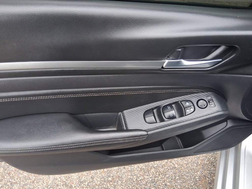 Used 2019 Nissan Altima 2.5 SL FWD image 8