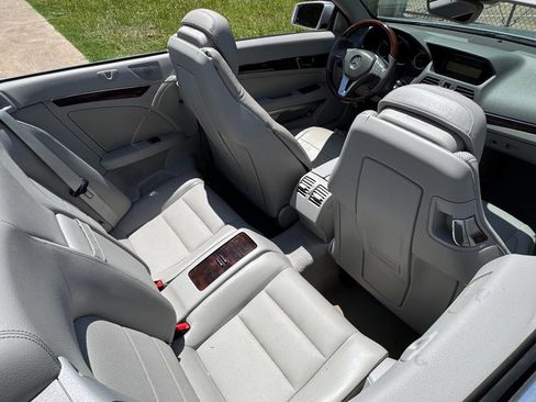 Used 2012 Mercedes-Benz E 350 Cabriolet image 44