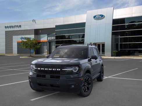 New 2025 Ford Bronco Sport Outer Banks w/ Outer Banks Tech Package+ image 2