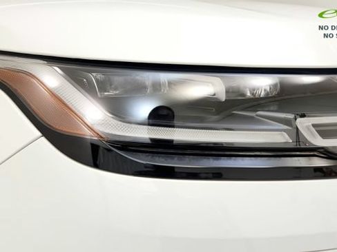 Used 2022 Land Rover Range Rover Velar R-Dynamic S AWD/4WD image 22