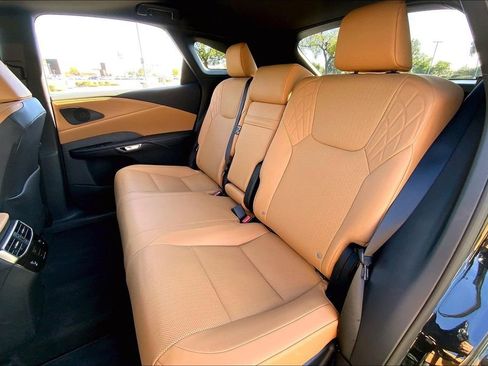 Used 2026 Lexus RX 350 Premium w/ Accessory Package (K3) image 20