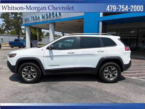 Used 2020 Jeep Cherokee Trailhawk w/ Comfort/Convenience Group AWD/4WD image 8