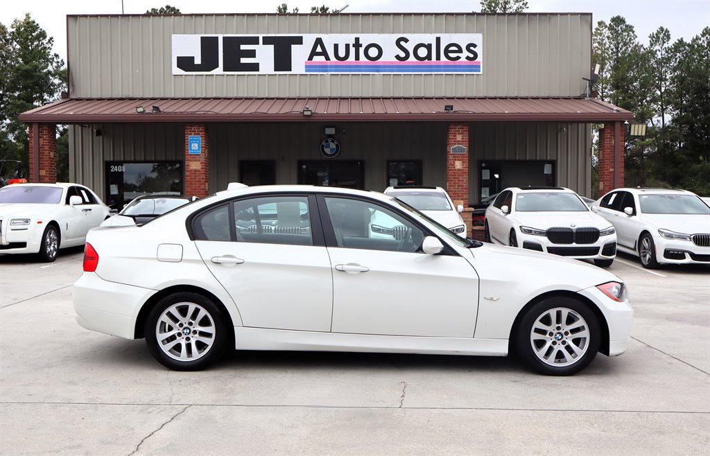 Used 2006 BMW 325i Sedan RWD image 8