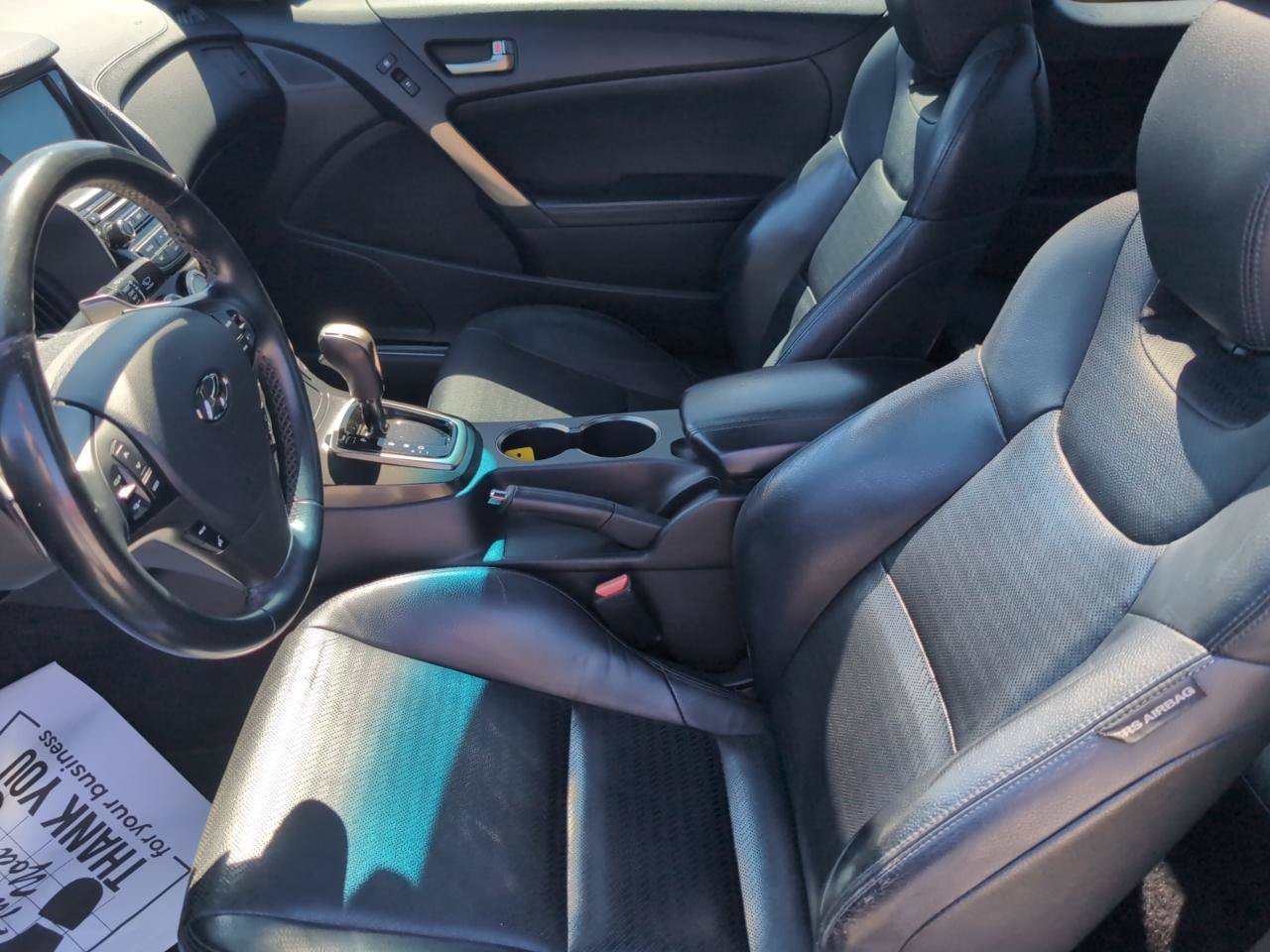 Used 2016 Hyundai Genesis Coupe 3.8 RWD image 12