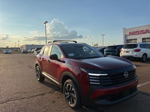 New 2026 Nissan Kicks SV w/ SV Premium Package image 5