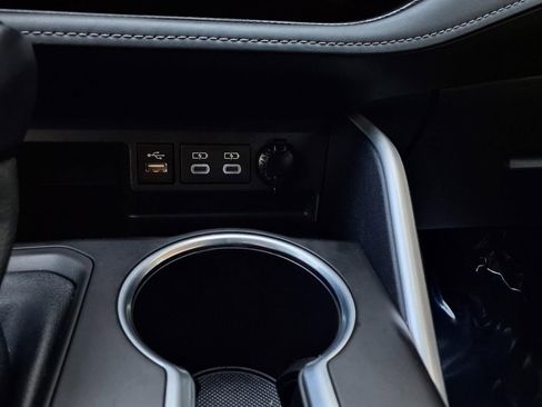 Certified 2024 Toyota Highlander XSE image 11