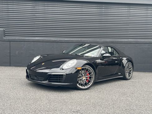 Certified 2017 Porsche 911 Carrera 4S image 6