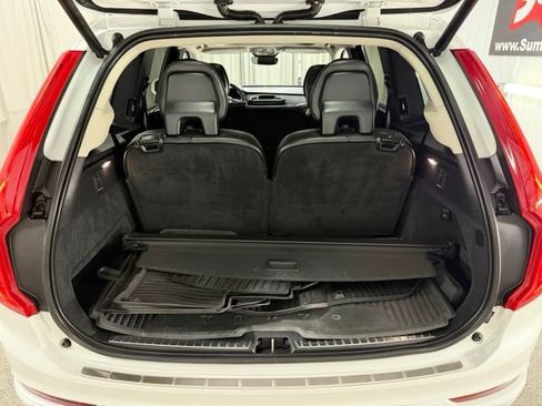 Used 2023 Volvo XC90 B5 Core w/ Protection Package Premier AWD/4WD image 10