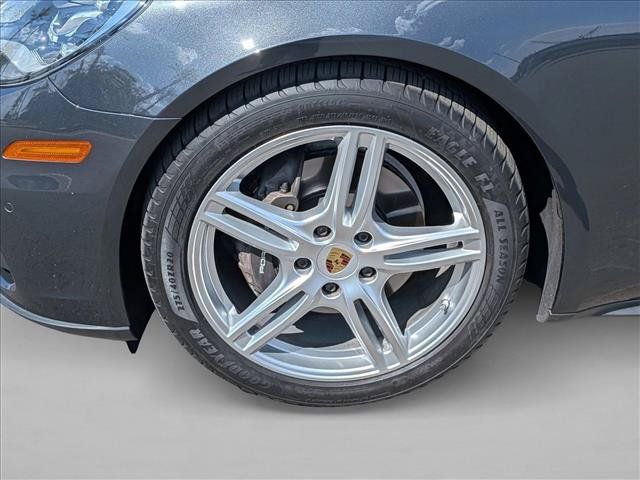 Used 2018 Porsche Panamera 4 AWD/4WD image 15