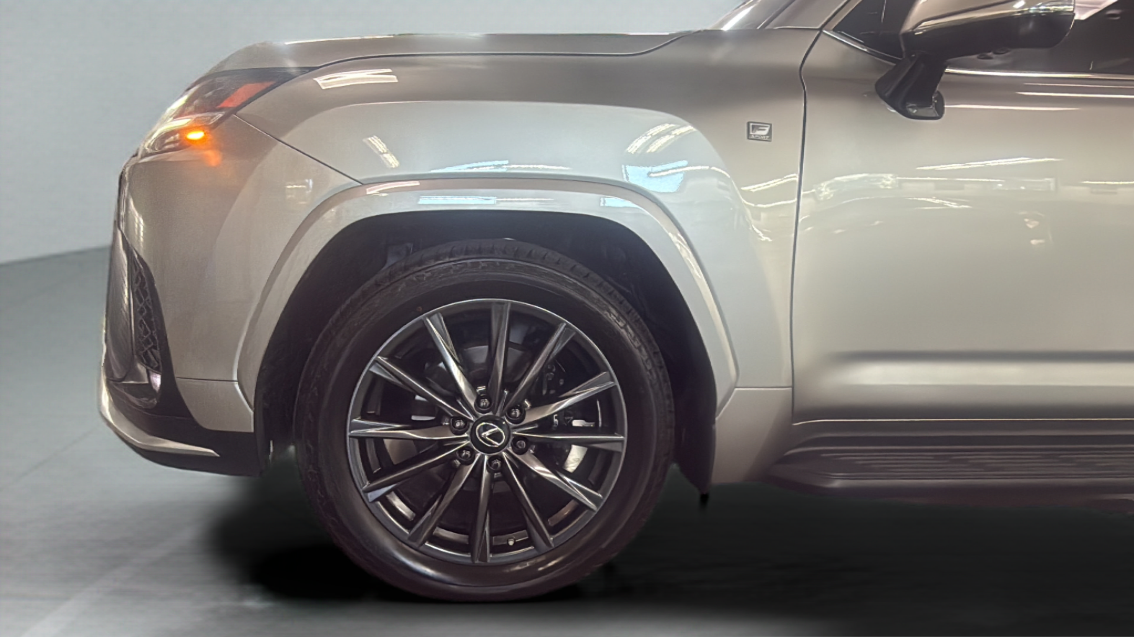 Used 2023 Lexus LX 600 F Sport w/ Accessory Package (Z1) AWD/4WD image 35
