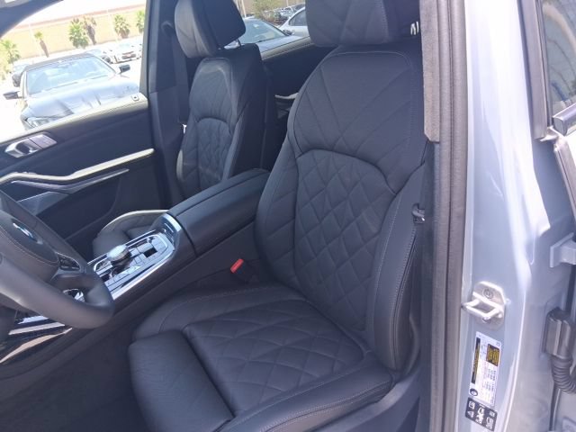New 2027 BMW X7 xDrive40i w/ Executive Package AWD/4WD image 14