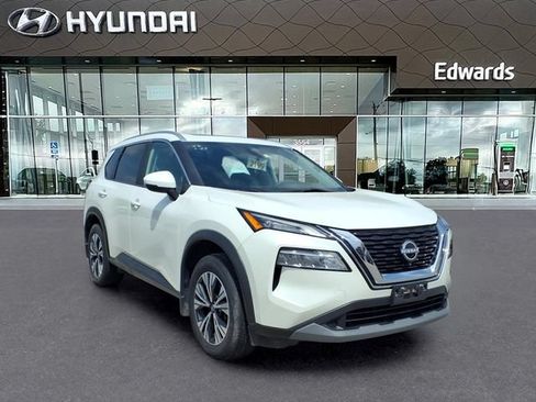 Used 2023 Nissan Rogue SV w/ SV Premium Package AWD/4WD image 3
