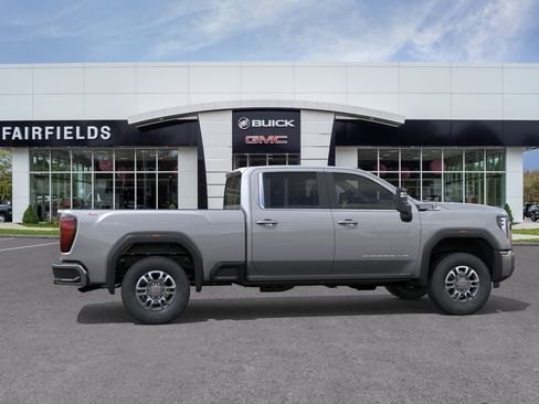 New 2026 GMC Sierra 3500 SLE w/ SLE Value Package AWD/4WD image 5