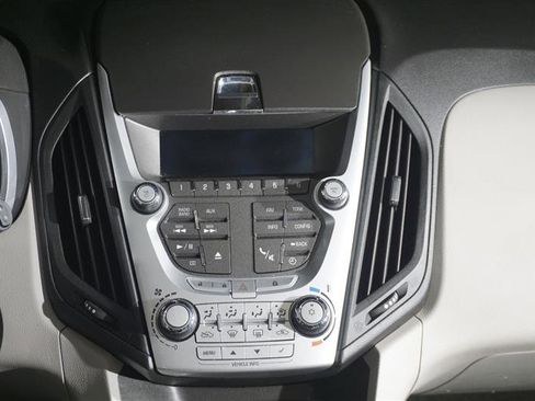 Used 2010 Chevrolet Equinox LS image 14