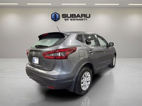 Used 2020 Nissan Rogue Sport S image 5