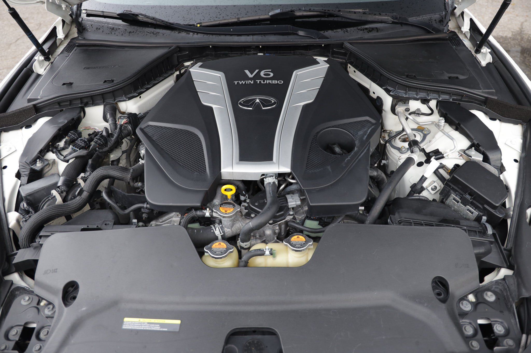 Used 2017 INFINITI Q60 Red Sport 400 RWD image 22