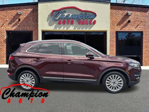 Used 2019 Lincoln MKC Premiere FWD image 3