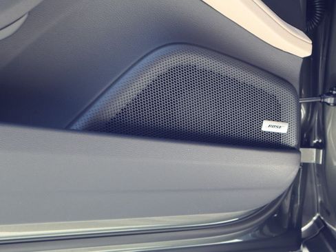 New 2026 Porsche Panamera image 13
