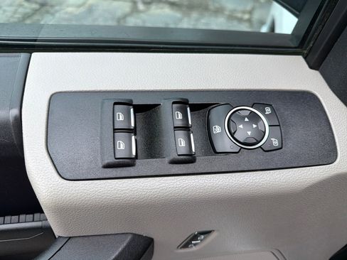 Used 2019 Ford F250 XL w/ Power Equipment Group AWD/4WD image 18