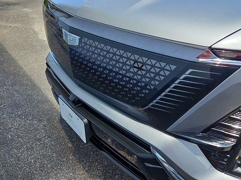 New 2026 Cadillac Vistiq Sport w/ LPO, Floor Liner Package image 10