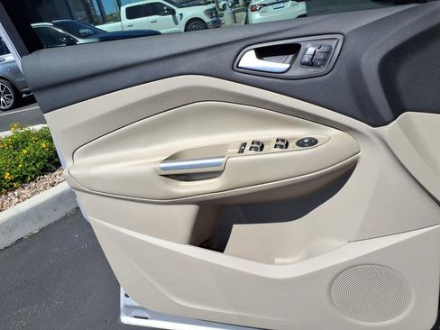 Used 2016 Ford Escape Titanium image 28