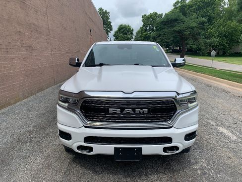 Used 2023 RAM 1500 Limited w/ Body Color Bumper Group AWD/4WD image 10