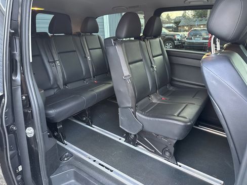 Used 2018 Mercedes-Benz Metris Passenger image 16