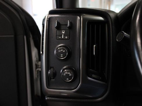 Used 2017 Chevrolet Silverado 2500 LT AWD/4WD image 17