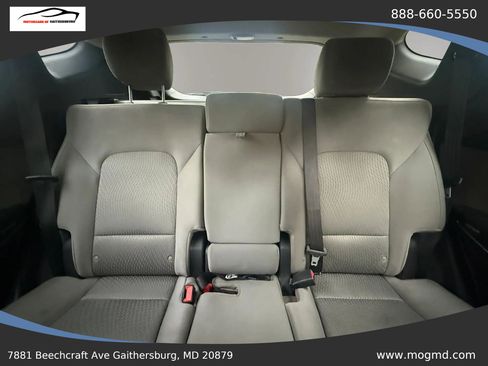 Used 2017 Hyundai Santa Fe Sport FWD image 26