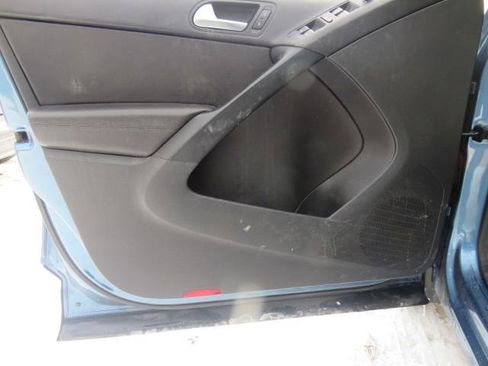 Used 2017 Volkswagen Tiguan Wolfsburg Edition image 9