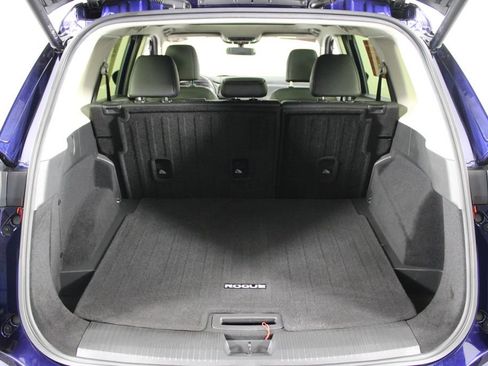 Certified 2024 Nissan Rogue SV w/ SV Premium Package FWD image 17