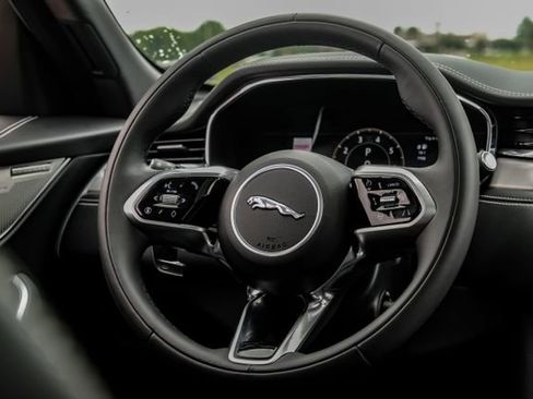 Used 2026 Jaguar F-PACE R-Dynamic S AWD/4WD image 20