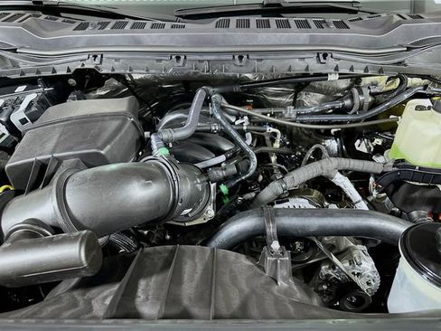 New 2026 Ford F250 XLT w/ FX4 Off-Road Package image 19