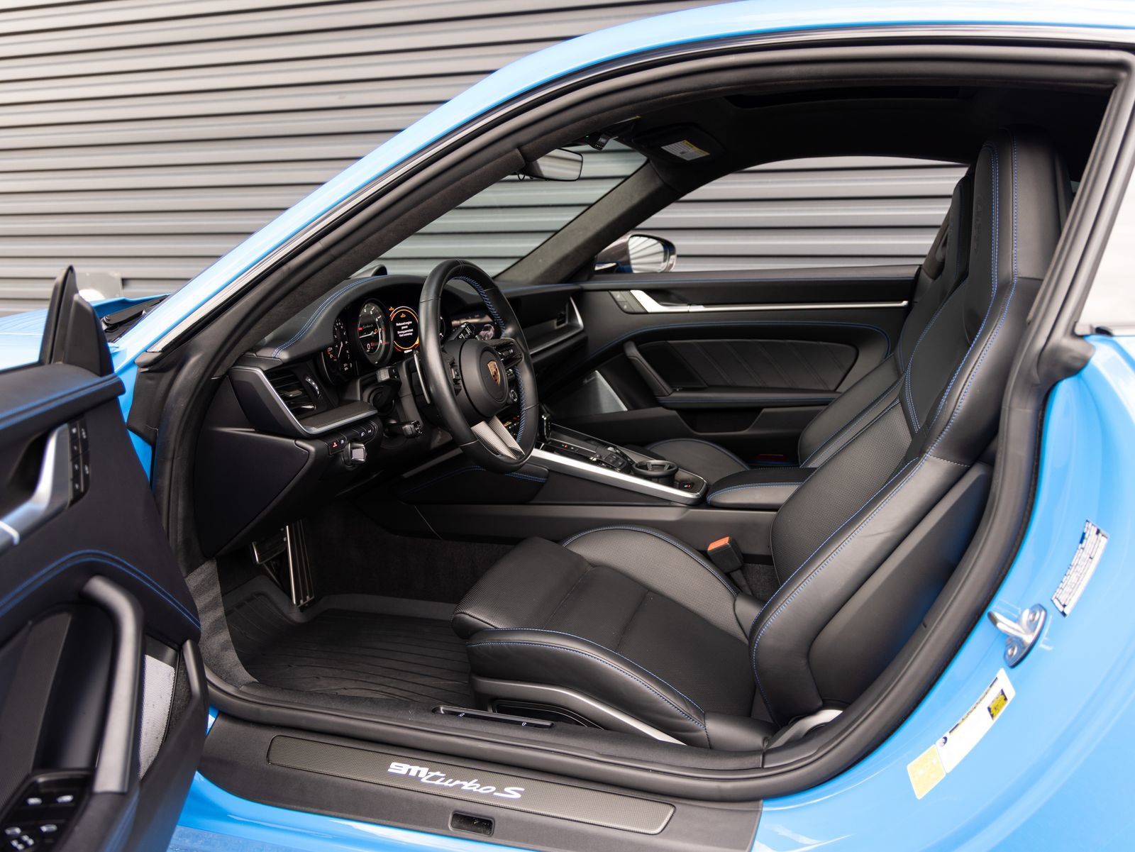 Certified 2022 Porsche 911 Turbo S AWD/4WD image 24